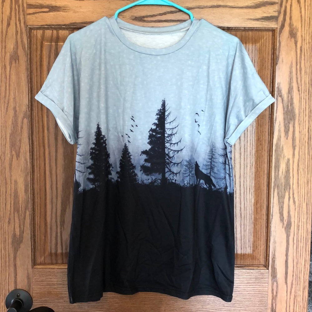 Screen print wolf rolled sleeve boxy fit tee